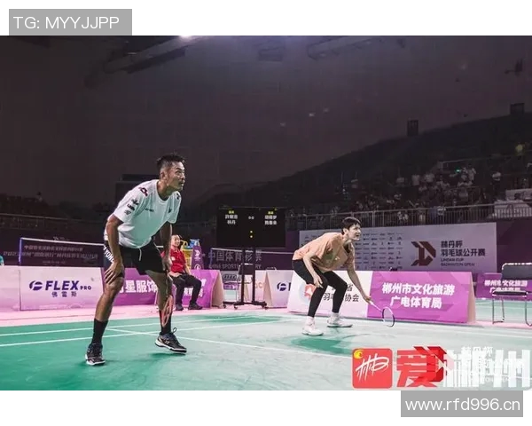 全球体育明星风采：从足球场到赛道，跨越国界的运动传奇