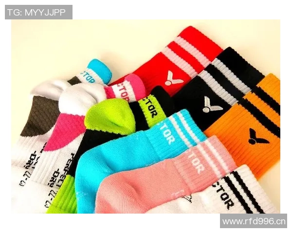 球袜的选择与搭配技巧：提升运动表现与日常穿搭的完美结合